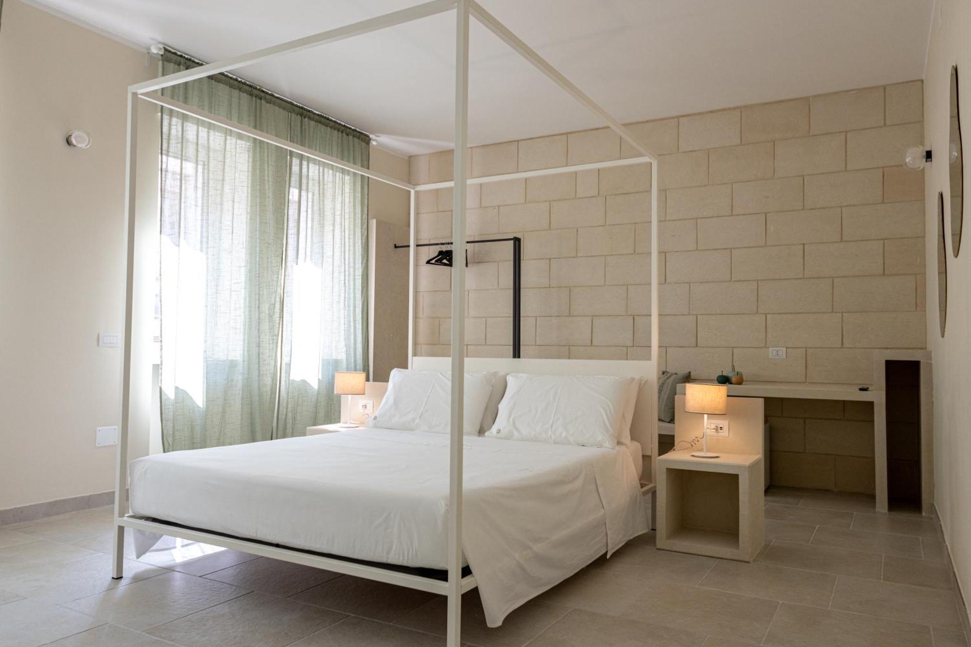 Oronti Accommodations Lecce Exterior photo